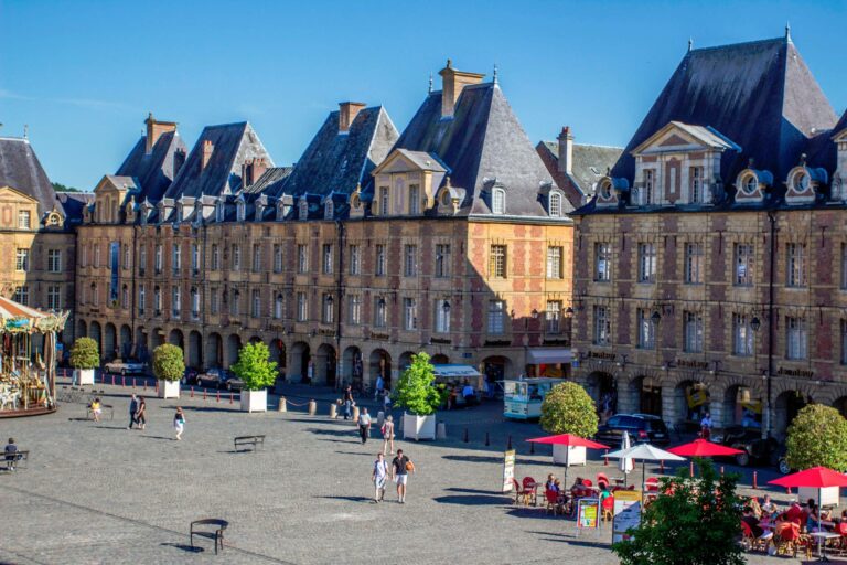 Place Ducale à Charleville-Mézières ©Johan Barrot - Laetis - VisitArdenne