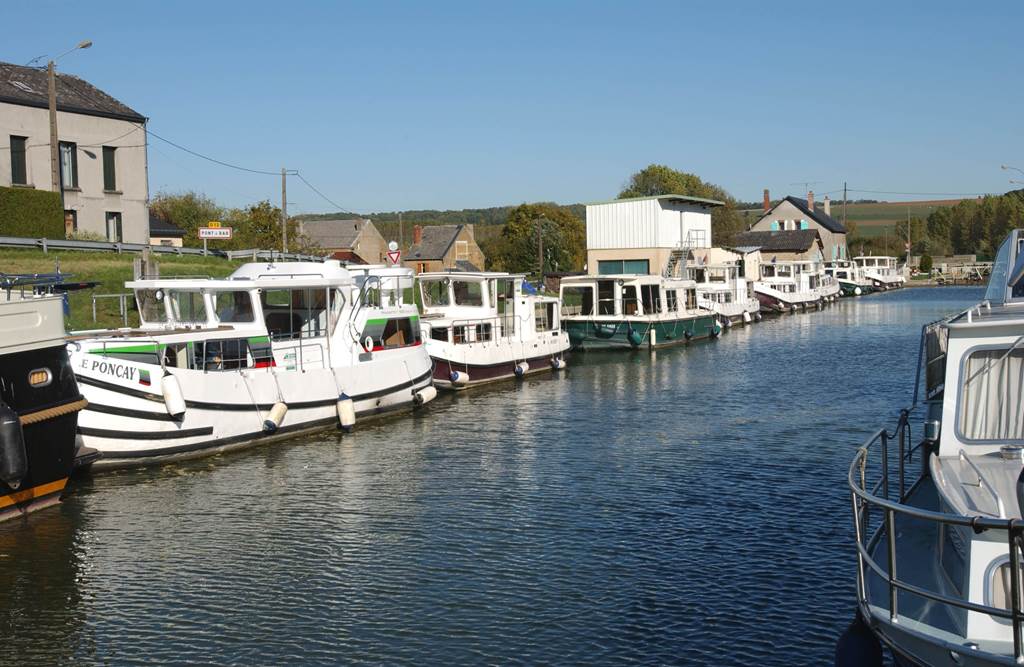 Pont à Bar Services - Ardennes nautisme