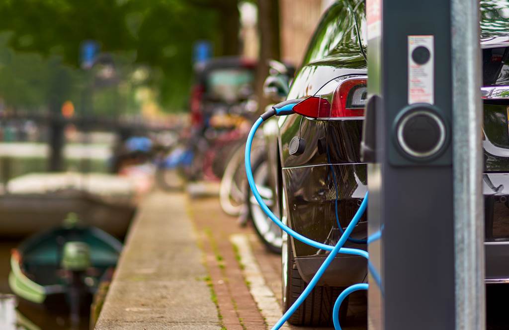 Borne de recharge véhicules électriques
