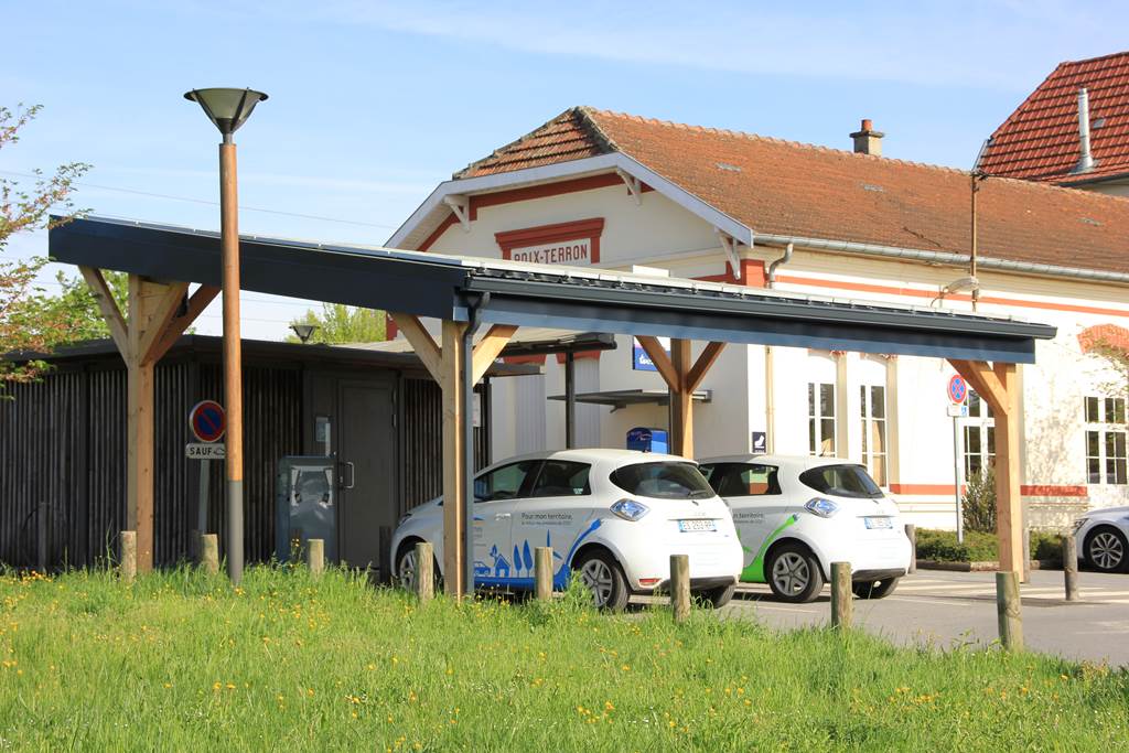 Recharger sa voiture à Poix-Terron