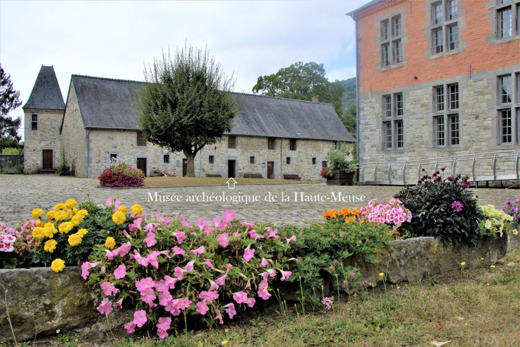 Entrée du Musée archéologique de la Haute-Meuse.