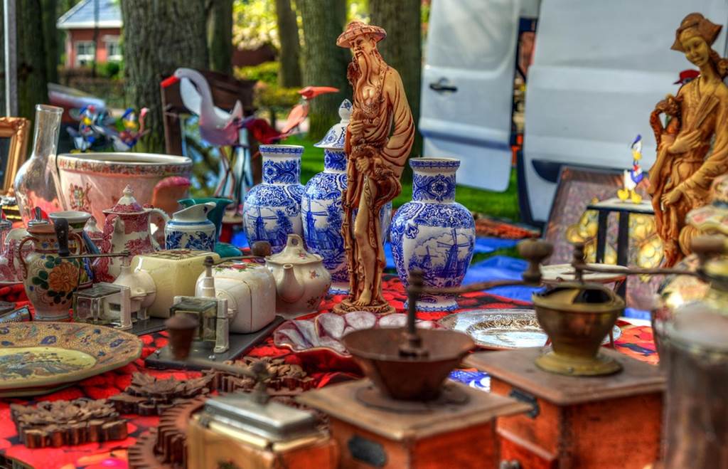 Brocante de la gare