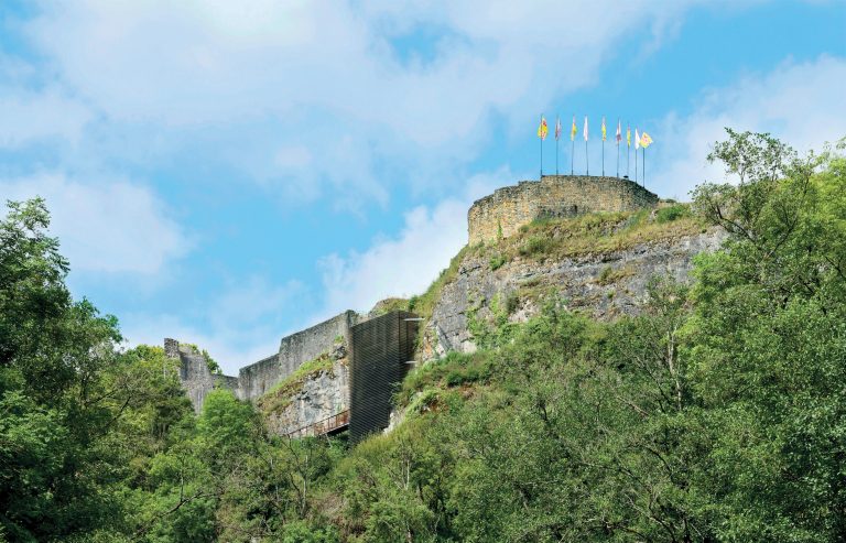 Le château de Logne.