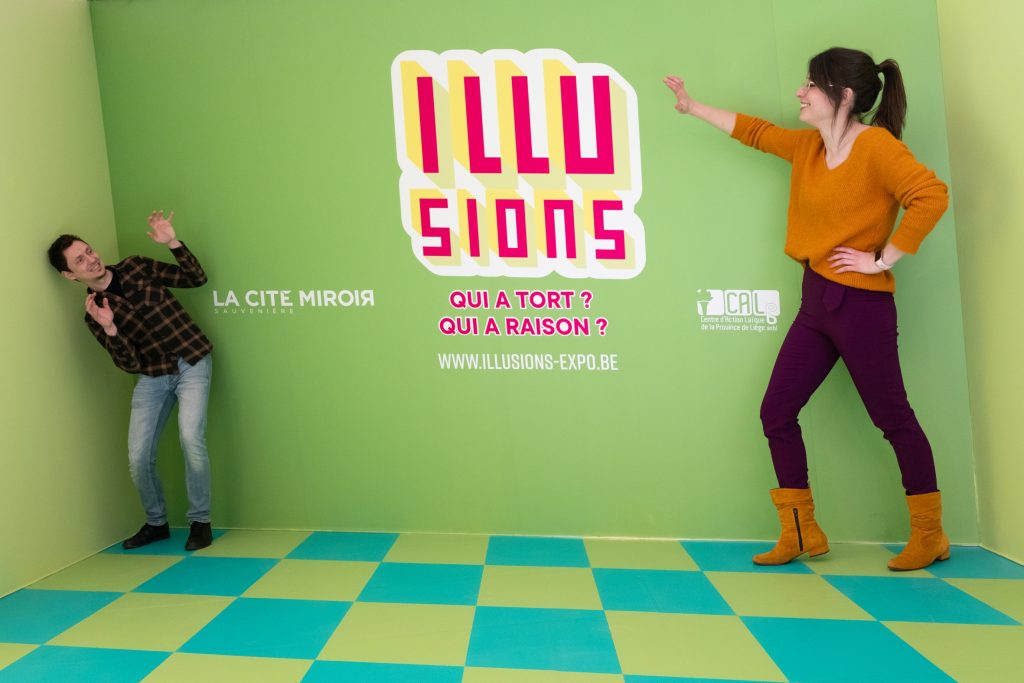 Exposition Illusions à la Cité Miroir, image d'un jeu de perspectives.