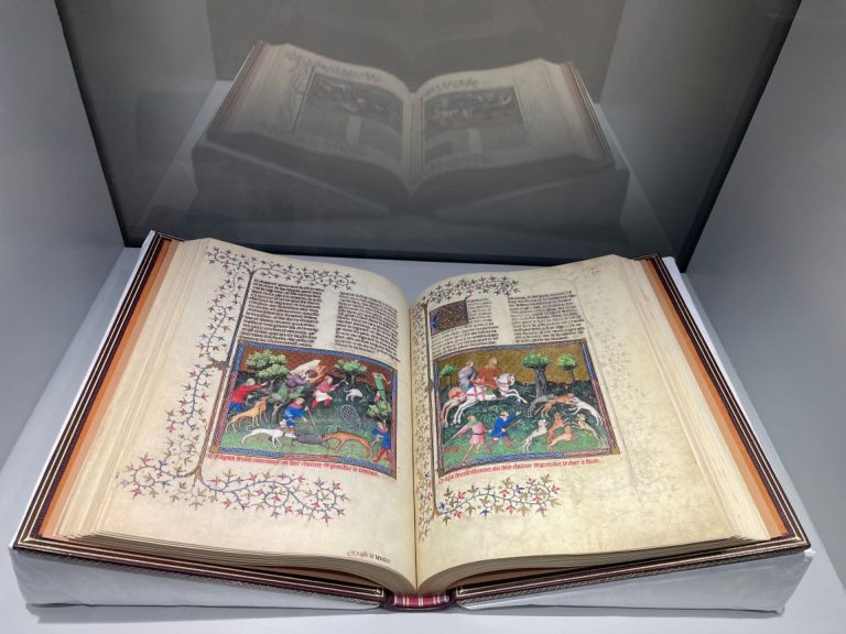 Vieux livre de chasse.