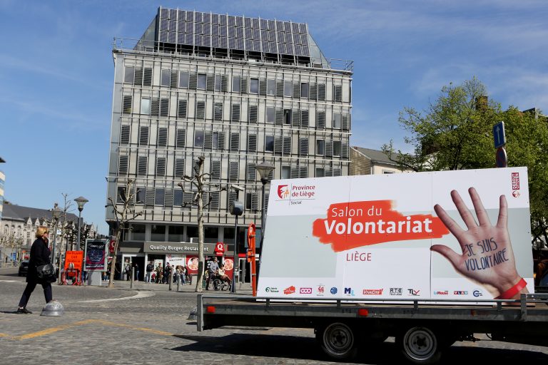 Panneau d'information du Salon du Volontariat 2026.