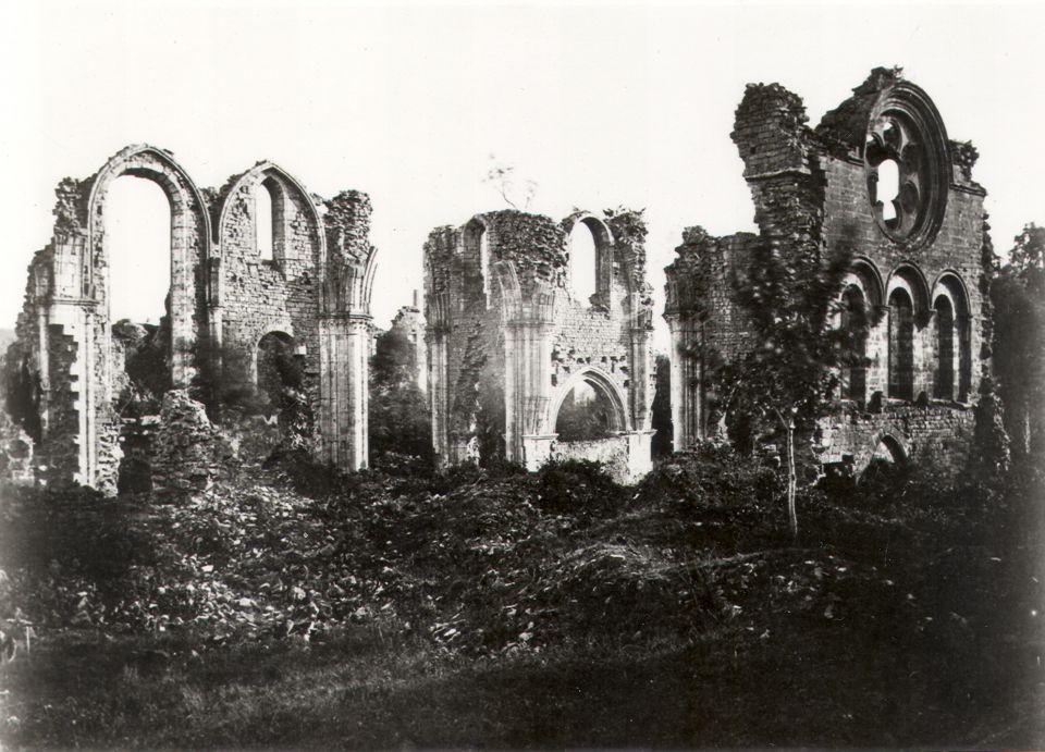 Exposition: premières photographies de l'Abbaye d'Orval