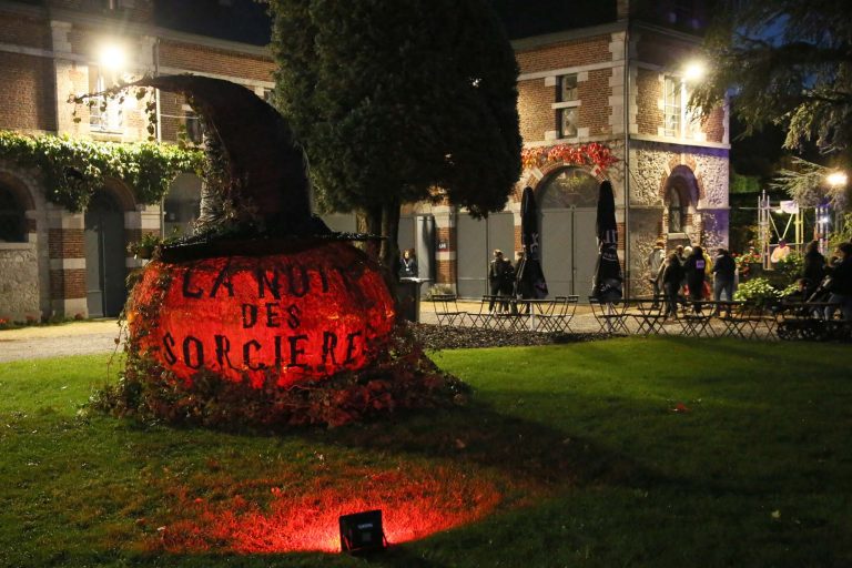Citrouille géante lors de la Nuit des sorcières à Jehay.