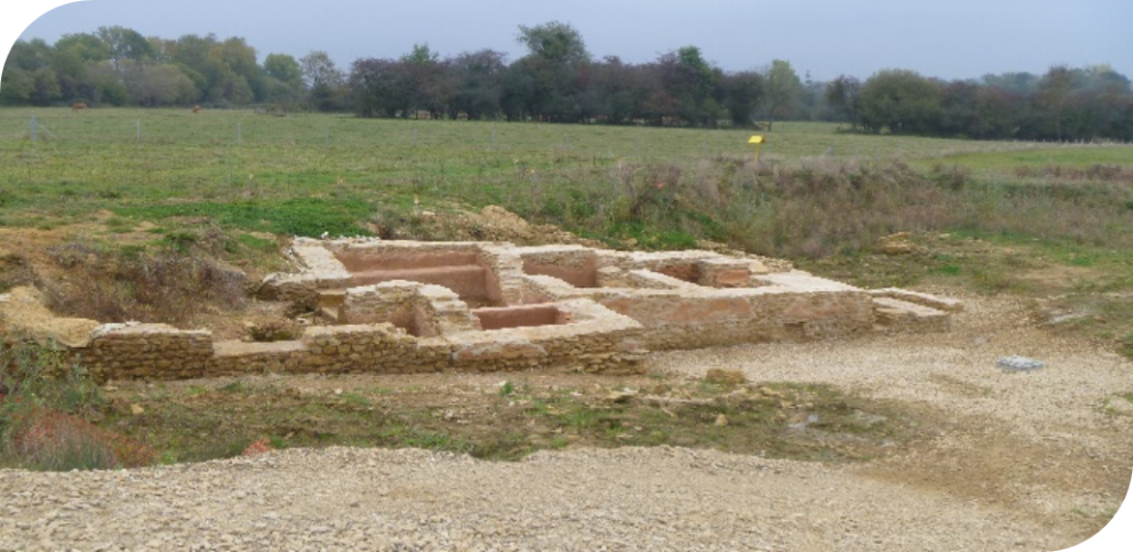 Warcq, restes des thermes et de la villa antique.