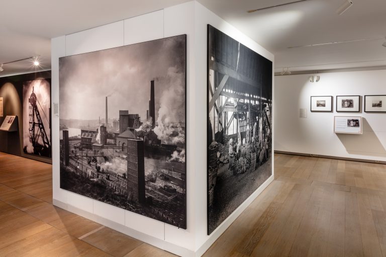 Expo Gustave Marissiaux La Mine en Lumière au Musée de la Vie wallonne.